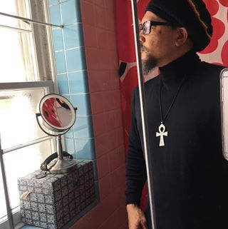 Profile Picture of Robert Seaton (@robert.seaton.165) on Facebook