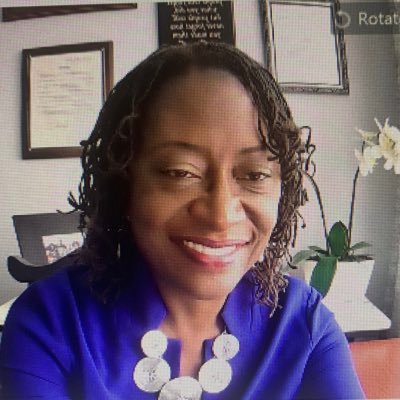 Profile Picture of Jackie Linton (@jackie_linton) on Twitter