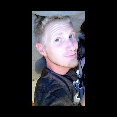 Profile Picture of Dustin VanHoose (@_dmvan) on Twitter