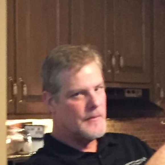 Profile Picture of Michael Dover (@8569racerx) on Poshmark