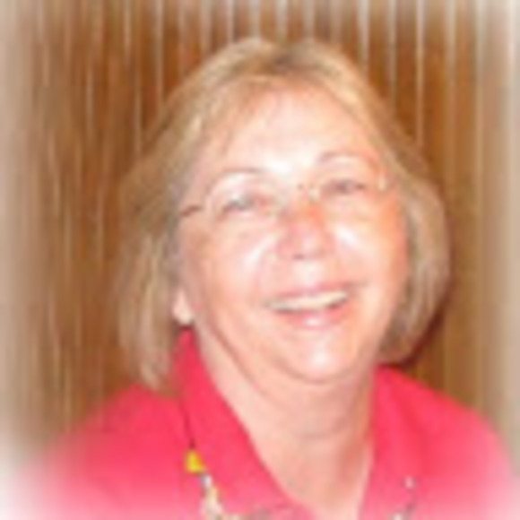 Profile Picture of Sherry Moe (@sherry_moe) on Poshmark