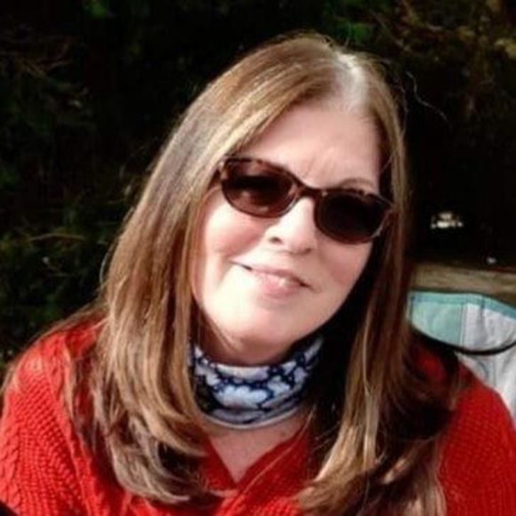 Profile Picture of Penny Elliott-hooker (@pennyh821) on Poshmark