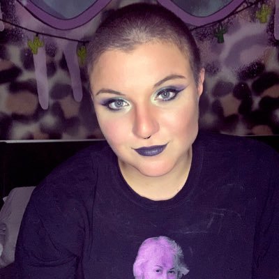 Profile Picture of THÊ ŁËGÏT HØŚŠ (@Corinne_Mink) on Twitter