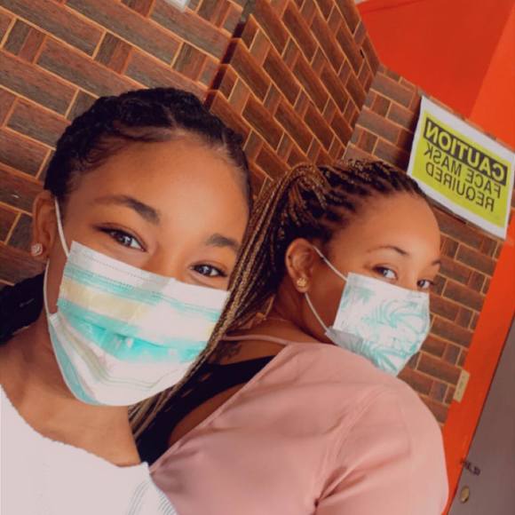 Profile Picture of Krystal Radway (@krissystars) on Poshmark