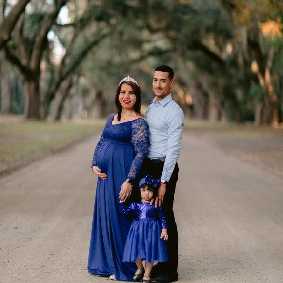 Profile Picture of Suzette Arzuaga (@suzettearzuaga) on Poshmark