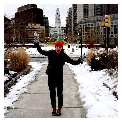 Profile Picture of Nora McLaughlin (@noramcl) on Twitter