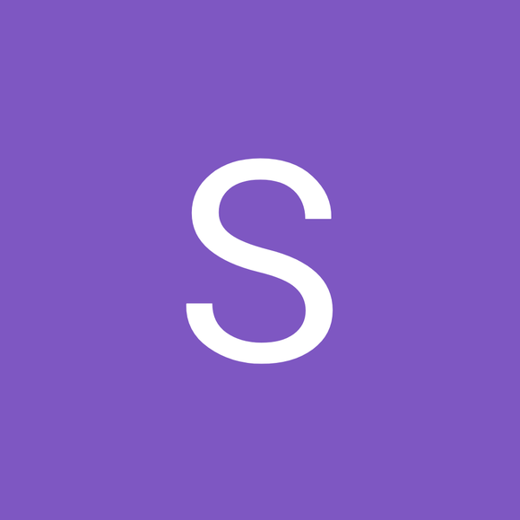Profile Picture of Stephanie Elden herynk (@stephanieherynk) on Poshmark
