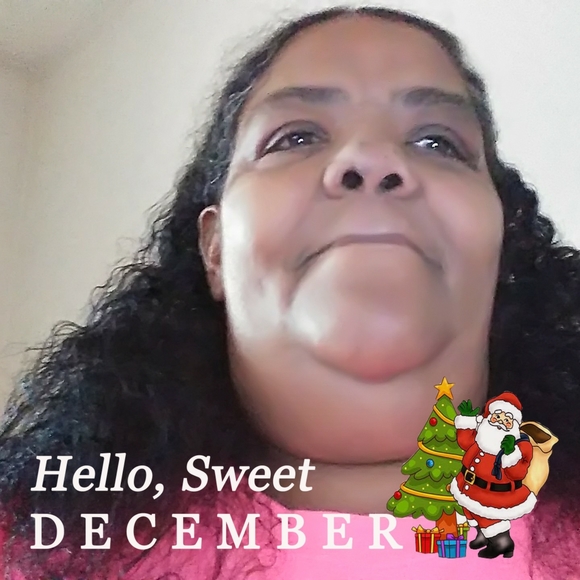 Profile Picture of Janine Addison (@scrappyandme) on Poshmark