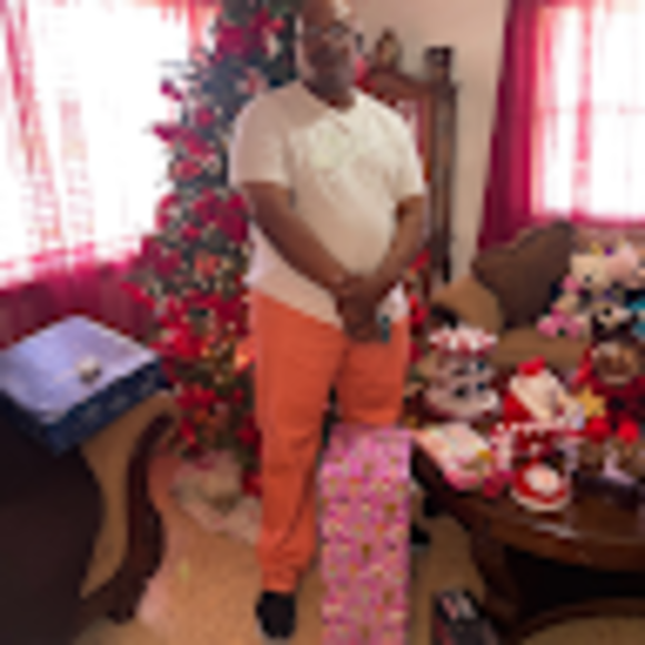 Profile Picture of Byron Charles (@byron_charles) on Poshmark