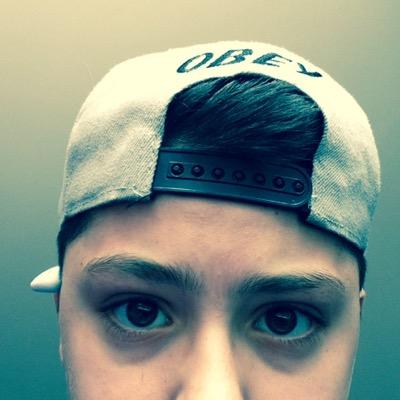 Profile Picture of Combes Tom (@CombesTom) on Twitter