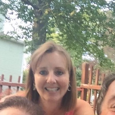 Profile Picture of Carol Whitley (@Cwhit63) on Twitter