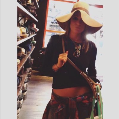 Profile Picture of Laura Dunlap (@lauradunlap) on Twitter