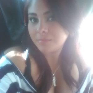 Profile Picture of Esmeralda Estrada (@esmeraldaest1) on Twitter