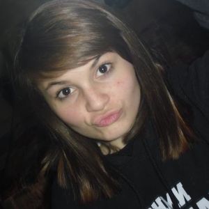 Profile Picture of Hayley Higgins (@browneyedgirl1244) on Myspace