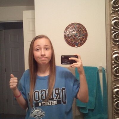 Profile Picture of Jessie Schatz (@iplaysoccer12) on Twitter