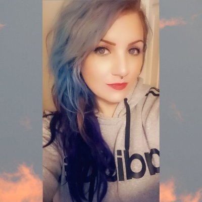 Profile Picture of Amanda Dummer (@DummerAmanda) on Twitter