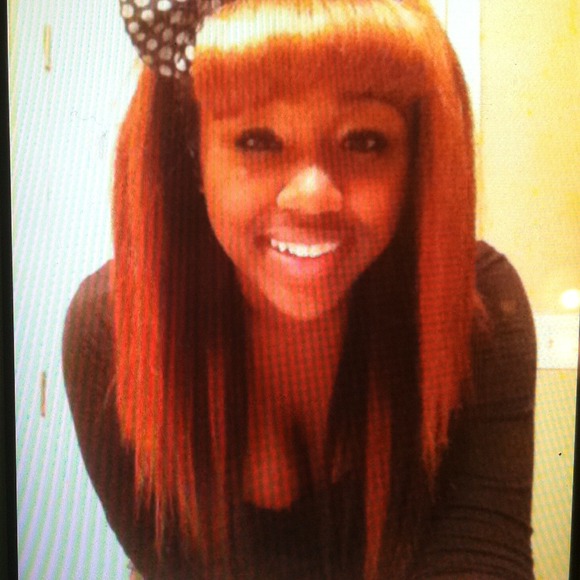 Profile Picture of Ronica Doakes (@__honeyyyy) on Poshmark