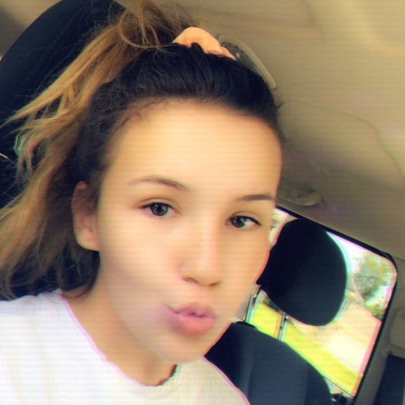 Profile Picture of Kassidy Laskowski (@laskowskidy) on Poshmark