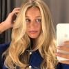 Profile Picture of   How I use my heat brush 🍓... (@filippzorz) on Tiktok