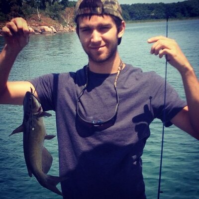 Profile Picture of Derek Lockwood (@Lazyboy2047) on Twitter
