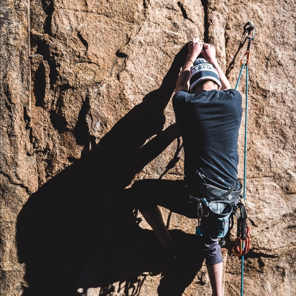 Profile Picture of Tyler Silva (@tylersilverass) on Poshmark