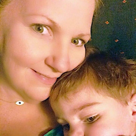 Profile Picture of Anna Frady (@fradyanna028) on Poshmark