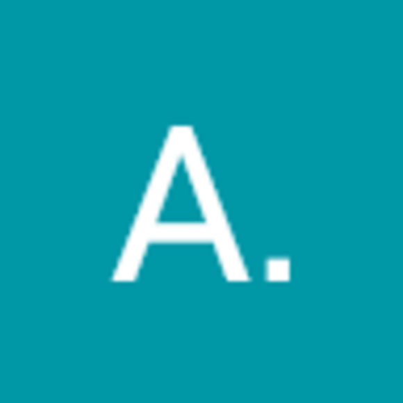 Profile Picture of A. Cloman (@beautyluxelash) on Poshmark