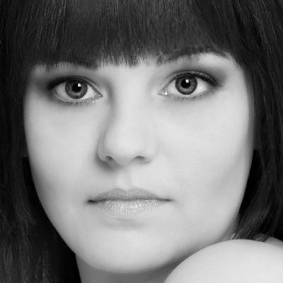 Profile Picture of Debbie Heath (@Cupboardlovedes) on Twitter