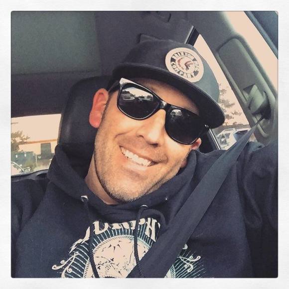 Travis Schlafmann - Poshmark Profile Picture of Travis Schlafmann (@travisdesigns) on Poshmark