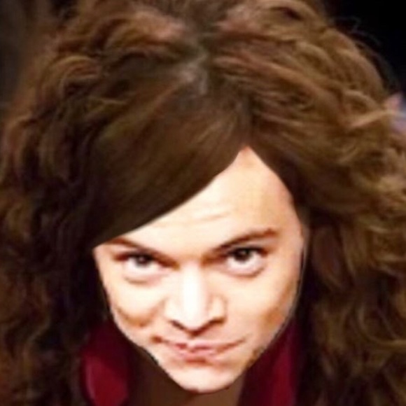 Sophia Hannappel - Poshmark Profile Picture of Sophia Hannappel (@sophiahaanny) on Poshmark