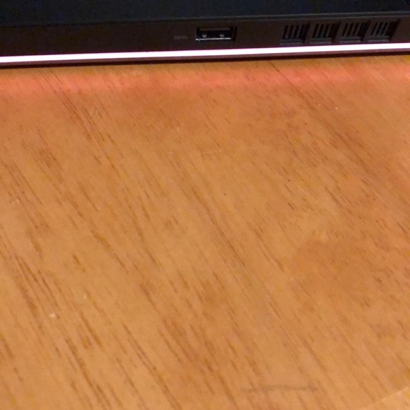 Profile Picture of Brad Scanlon (@b_scanlon) on Poshmark