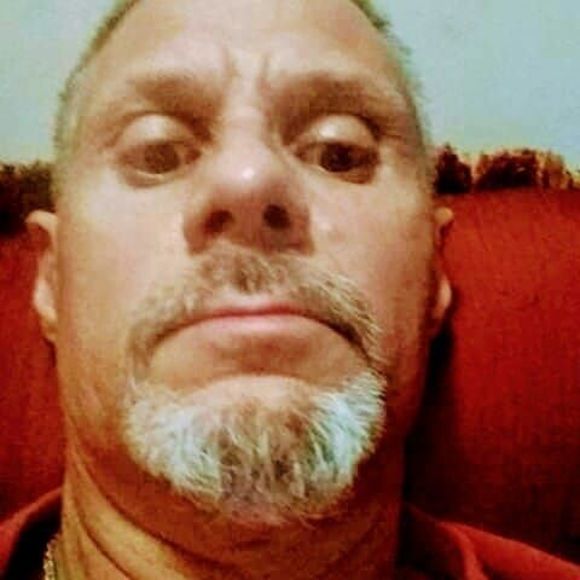 Profile Picture of Joey Scrivner (@joeyscrivner518) on Poshmark