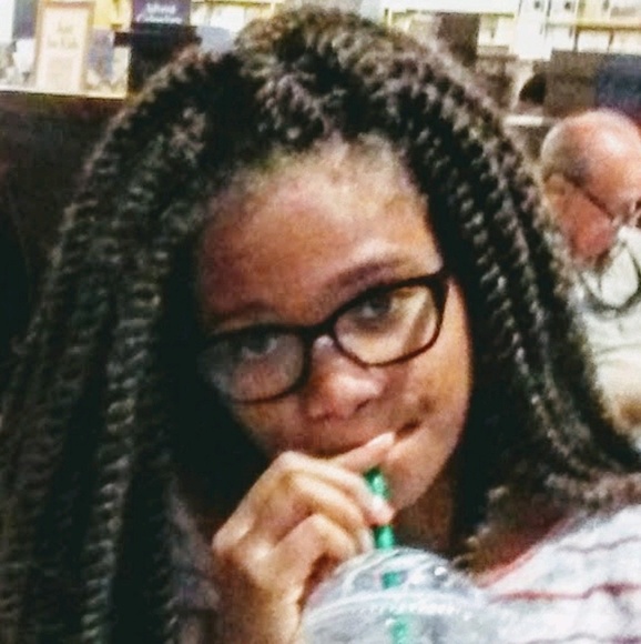 Profile Picture of Breeana Atkinson (@breenana80802) on Poshmark