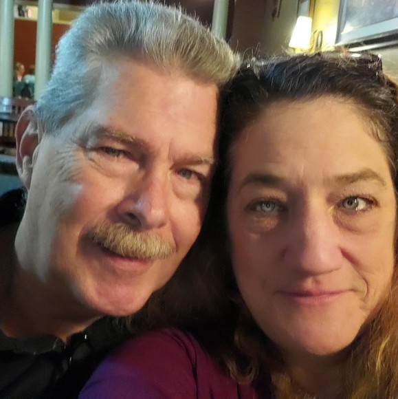 Lisa Surrette - Poshmark Profile Picture of Lisa Surrette (@lsurrette52) on Poshmark