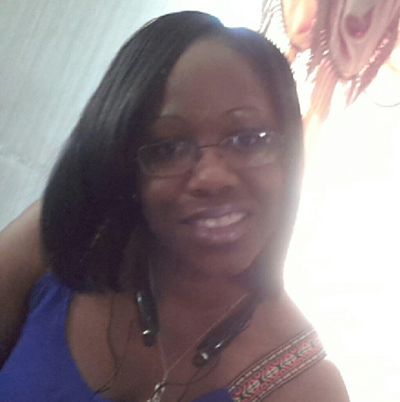 Profile Picture of Sarina Fox (@phatty1987) on Poshmark