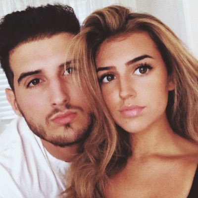 Profile Picture of Anna Commesso (@commessoa) on Twitter