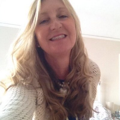 Profile Picture of Suzanne Dudley (@soozysoo50) on Twitter