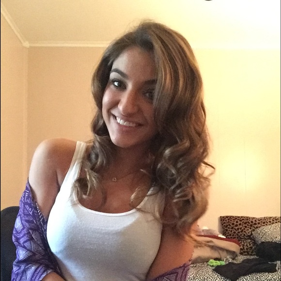 Profile Picture of Leah Dimartino (@xxleahxx91) on Poshmark