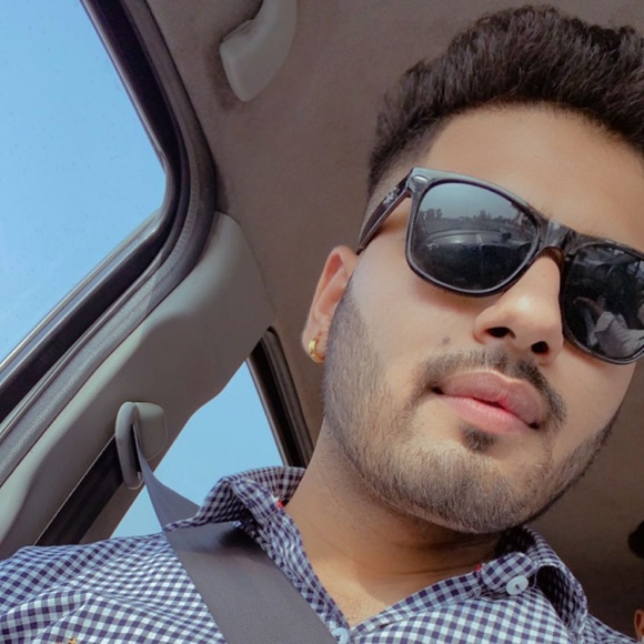 Profile Picture of Dinkar Gakkhar (@dinkar79219) on Poshmark