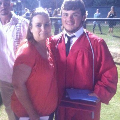 Profile Picture of Robin Roe (@9837d7f40bac4b9) on Twitter