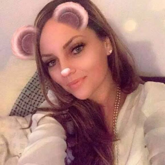 Profile Picture of Destany Descisciolo (@destanyd83) on Poshmark