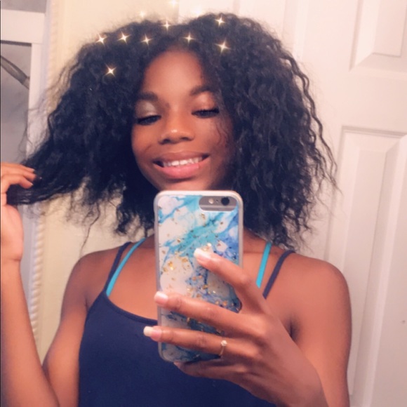 Profile Picture of Raquel Edwards (@itz_raquel) on Poshmark