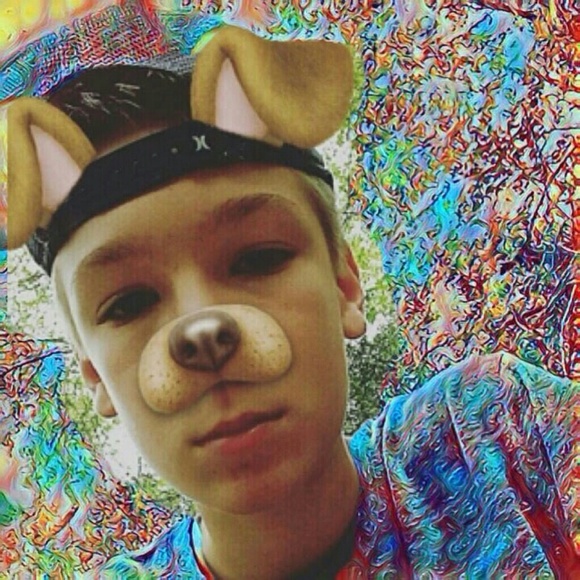 Profile Picture of Stephen Knepper (@sknepper92) on Poshmark