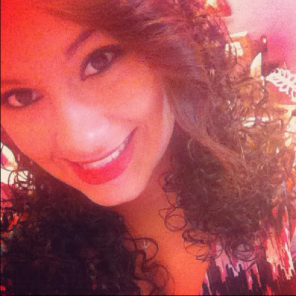 Profile Picture of Connie Maynard (@conniedenise) on Poshmark