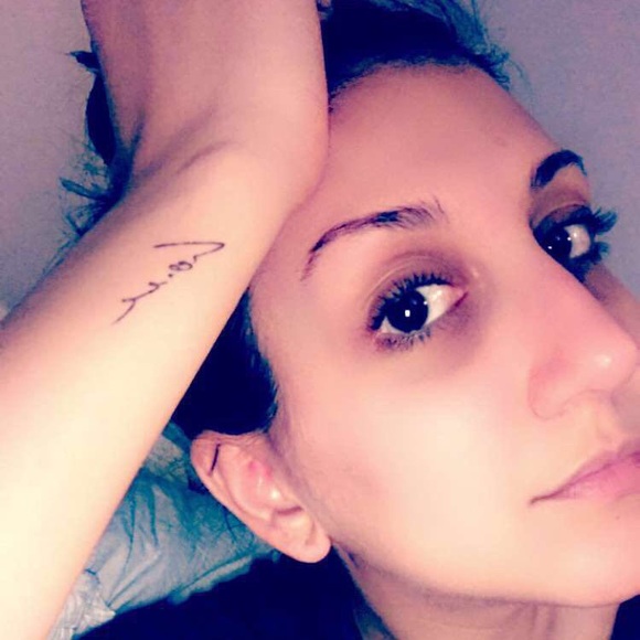 Profile Picture of Rosa Trivigno (@rosatriv) on Poshmark