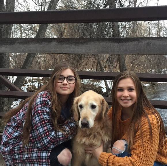 Profile Picture of Kamryn Olness (@kamrynolness) on Poshmark