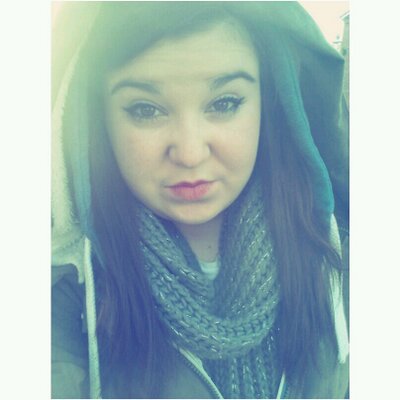 Profile Picture of Brooke Applegate (@1BowdenHill) on Twitter