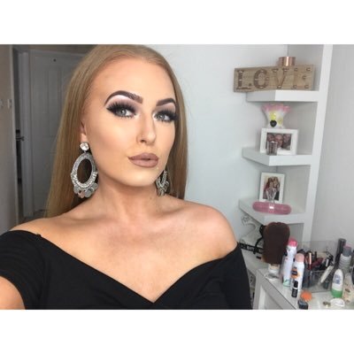 Profile Picture of Charlotte Daniels (@CharlDaniels_x) on Twitter