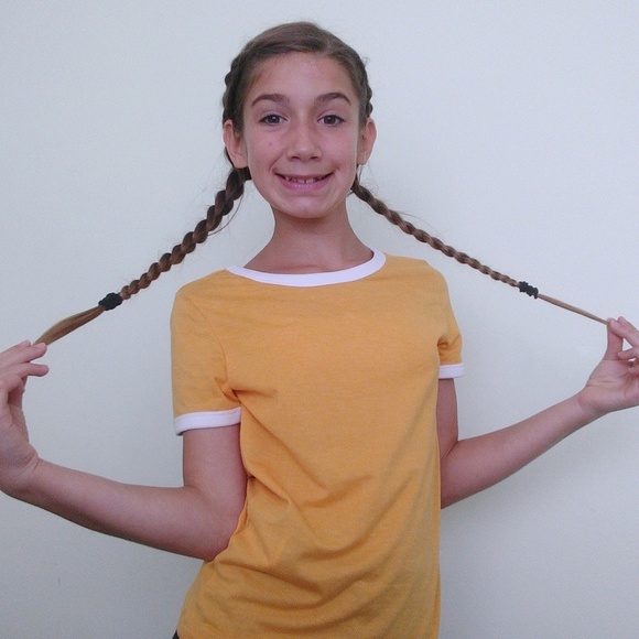 Profile Picture of Ella Gawronski (@ellagawronski) on Poshmark