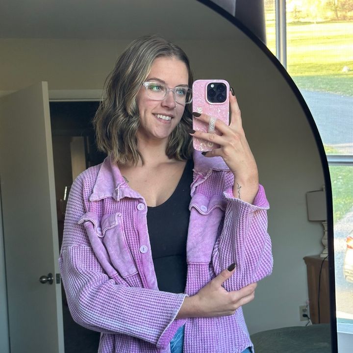 Profile Picture of Justine (@justine_trump) on Tiktok
